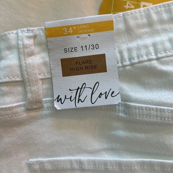 YMI  White Women's Casual  Flare Leg Jeans Raw Hem Bell Bottom Denim Pants - Picture 7 of 7